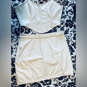 Sexy stretchy faux leather corset and skirt bundle large